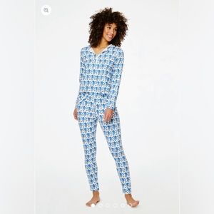 Roller Rabbit Woman’s pajama set. Size M.